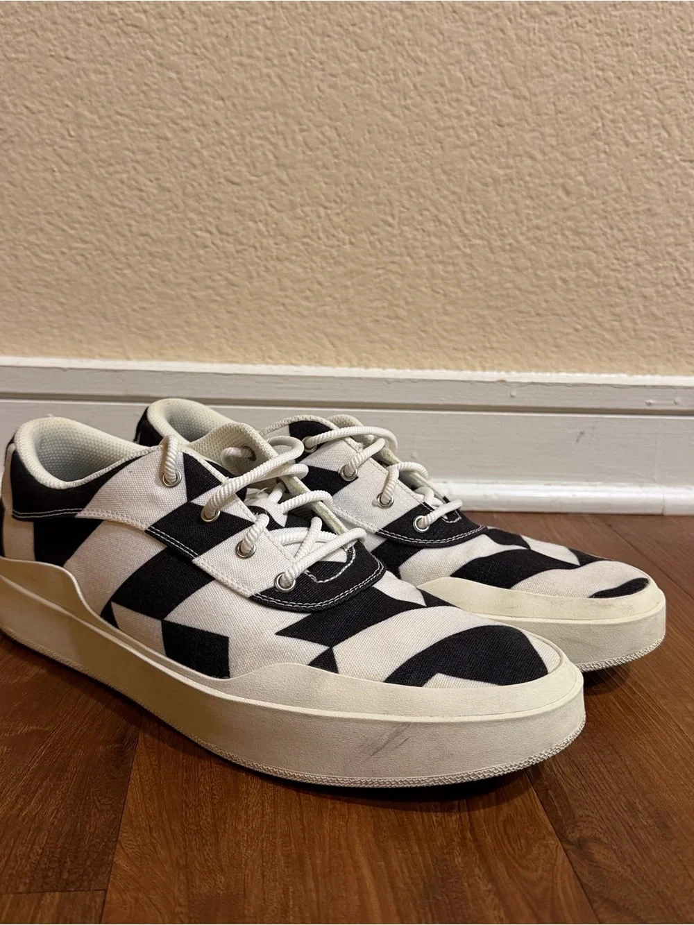 Jordan Westbrook 0.3 - Canvas Sneakers in Black and White